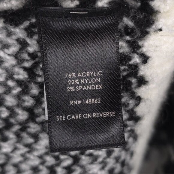 NWT TORRID Crew Nk Herringbone Pullover Sweater Houndstooth Black & White Size 4 - Picture 14 of 15